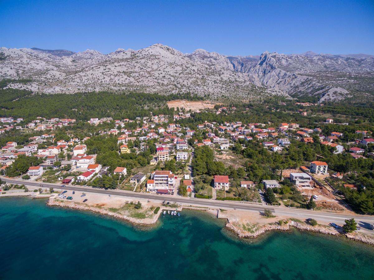 Apartments And Rooms Dragica Starigrad Paklenica Exteriér fotografie