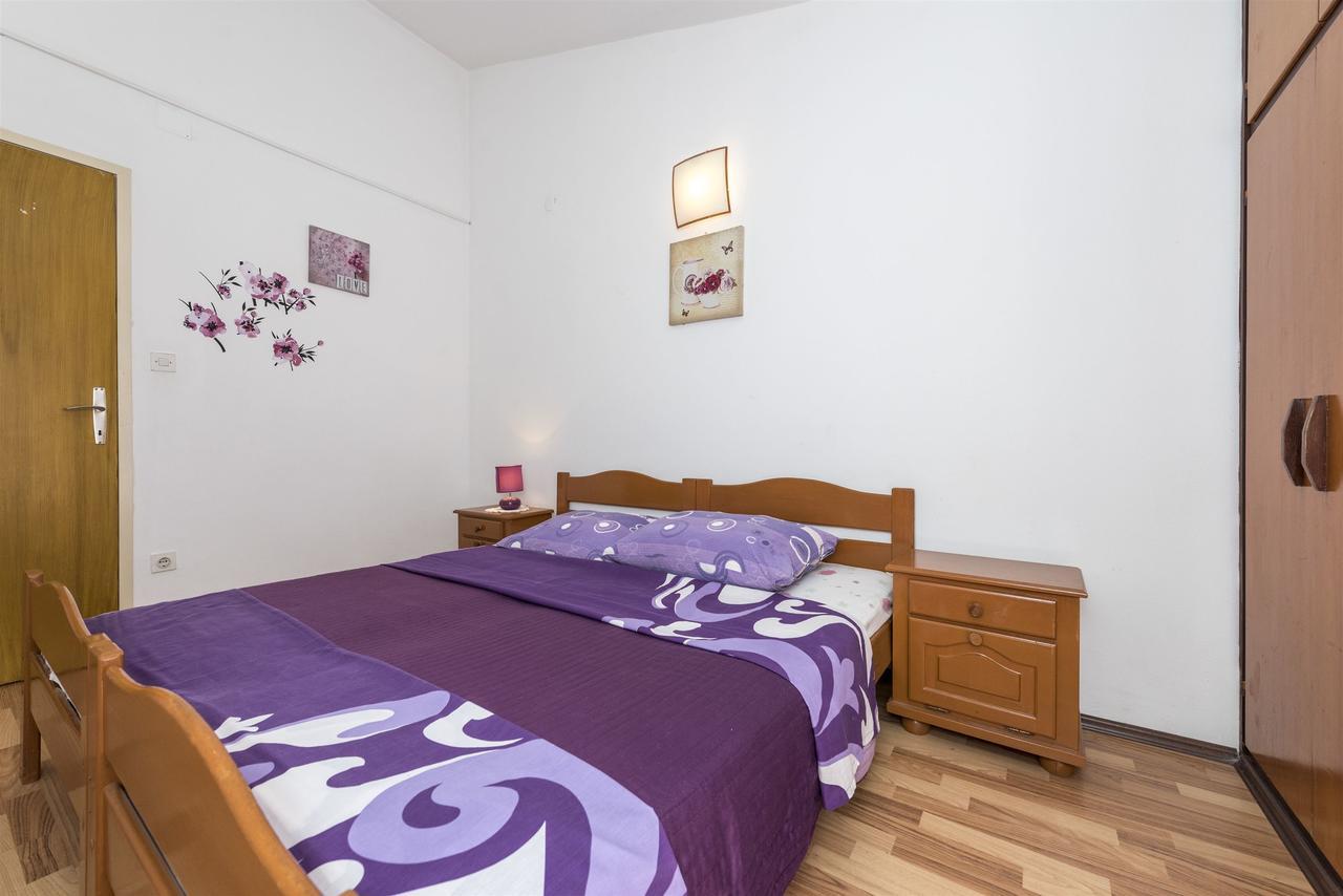 Apartments And Rooms Dragica Starigrad Paklenica Exteriér fotografie